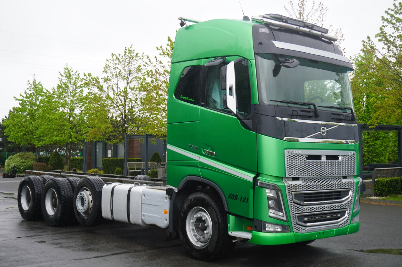 VOLVO Volvo FH16 750 8×4 / 750 HP! / 7.2 m chassis - Kranbil: bild 1 VOLVO Volvo FH16 750 8×4 / 750 HP! / 7.2 m chassis - Kranbil: bild 1