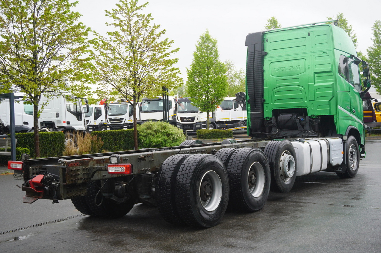 VOLVO Volvo FH16 750 8×4 / 750 HP! / 7.2 m chassis - Kranbil: bild 3 VOLVO Volvo FH16 750 8×4 / 750 HP! / 7.2 m chassis - Kranbil: bild 3