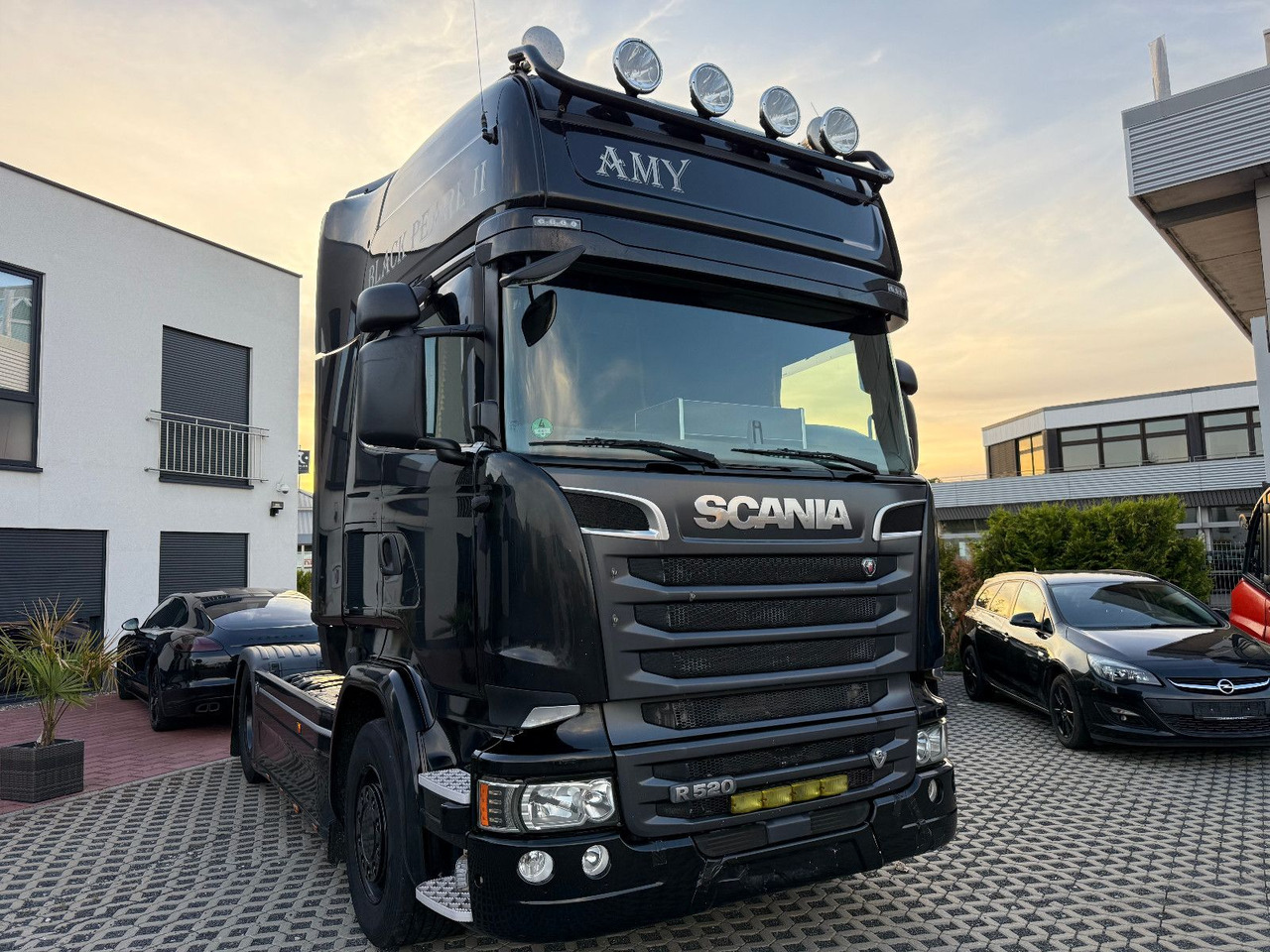 Scania R 520 V8 - Dragbil: bild 1 Scania R 520 V8 - Dragbil: bild 1