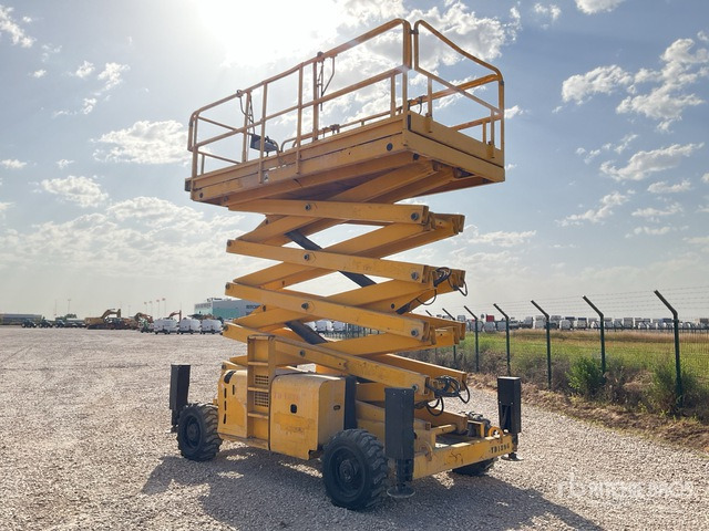 2004 Haulotte H18SX 4x4 Diesel Scissor Lift - Saxlift: bild 4 2004 Haulotte H18SX 4x4 Diesel Scissor Lift - Saxlift: bild 4