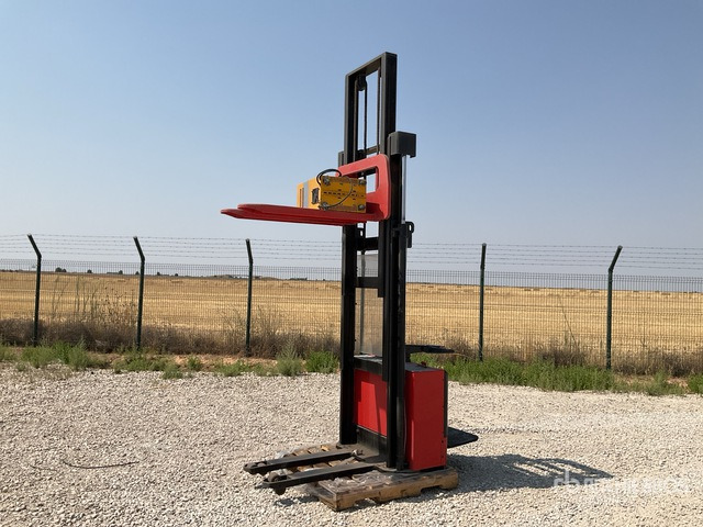 Euroyen Tripleyen Electric Stacker - Staplare: bild 2 Euroyen Tripleyen Electric Stacker - Staplare: bild 2