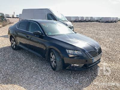 SKODA SUPERB 2.0D - Personbil: bild 4 SKODA SUPERB 2.0D - Personbil: bild 4
