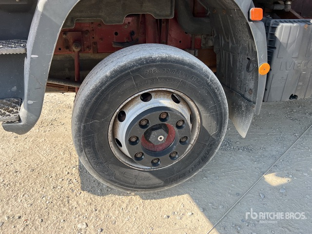 1999 Iveco EUROCARGO 130E18 PM 6522 3050 kg on Dump Truck with Crane - Slagklippare/ Slagslåtter: bild 5 1999 Iveco EUROCARGO 130E18 PM 6522 3050 kg on Dump Truck with Crane - Slagklippare/ Slagslåtter: bild 5