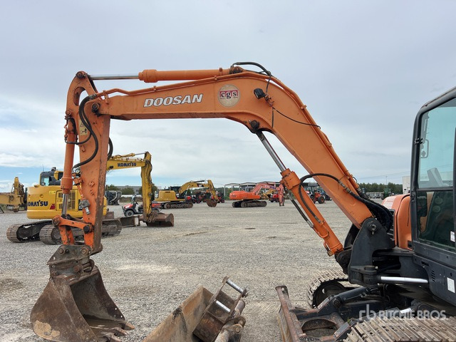 2009 Doosan DX80R Escavatore cingolato - Bandgrävare: bild 5 2009 Doosan DX80R Escavatore cingolato - Bandgrävare: bild 5