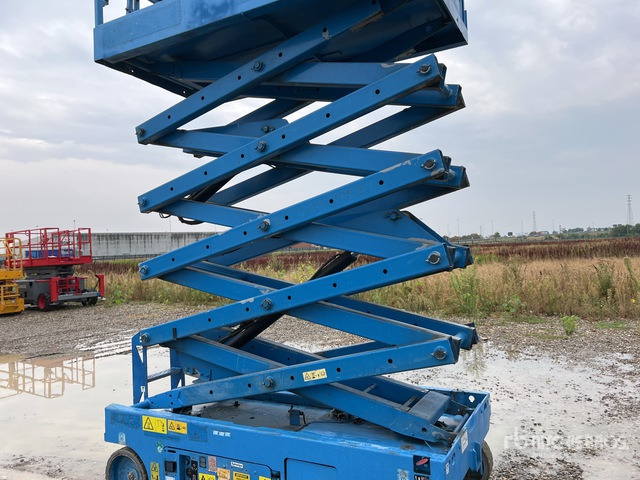 2010 Genie GS3246 Electric Scissor Lift - Saxlift: bild 5 2010 Genie GS3246 Electric Scissor Lift - Saxlift: bild 5