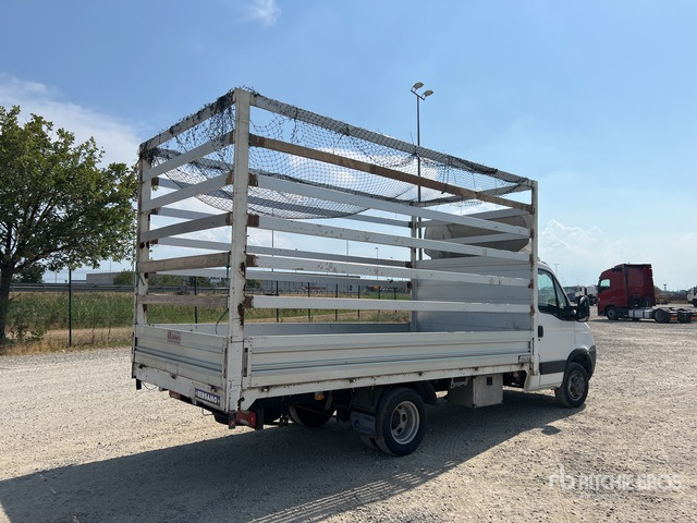 2010 Iveco Daily 35C18 Curtain Side Truck - Slagklippare/ Slagslåtter: bild 4 2010 Iveco Daily 35C18 Curtain Side Truck - Slagklippare/ Slagslåtter: bild 4