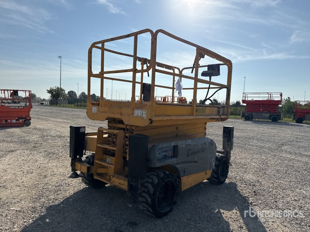 2011 Haulotte Compact12DX (Inoperable) Scissor Lift - Saxlift: bild 4 2011 Haulotte Compact12DX (Inoperable) Scissor Lift - Saxlift: bild 4