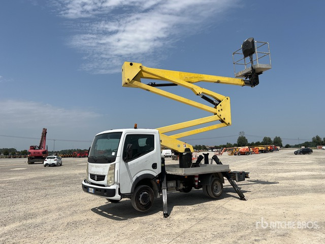 2011 Renault Maxity 2011 Socage DA320 20 m on Bucket Truck - Billift: bild 1 2011 Renault Maxity 2011 Socage DA320 20 m on Bucket Truck - Billift: bild 1
