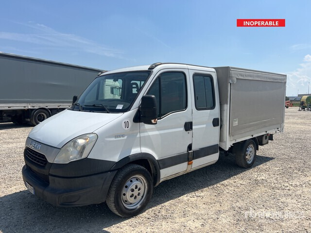 2012 Iveco 35S15 Crew Cab (Inoperable) Curtain Side Truck - Slagklippare/ Slagslåtter: bild 2 2012 Iveco 35S15 Crew Cab (Inoperable) Curtain Side Truck - Slagklippare/ Slagslåtter: bild 2