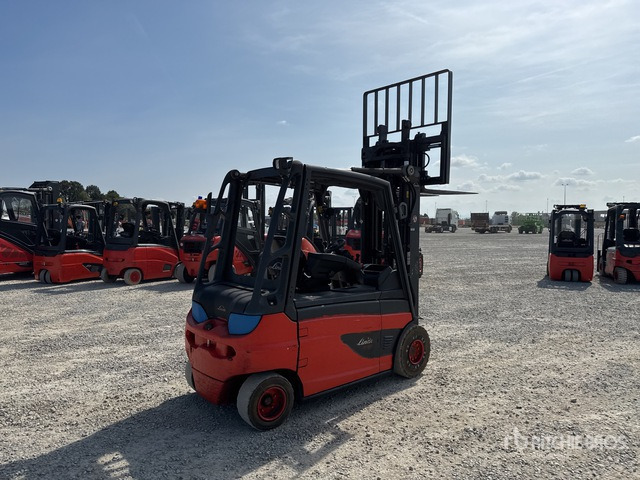 2014 Linde E30L-01 3000 kg Electric Forklift - Eltruck: bild 3 2014 Linde E30L-01 3000 kg Electric Forklift - Eltruck: bild 3