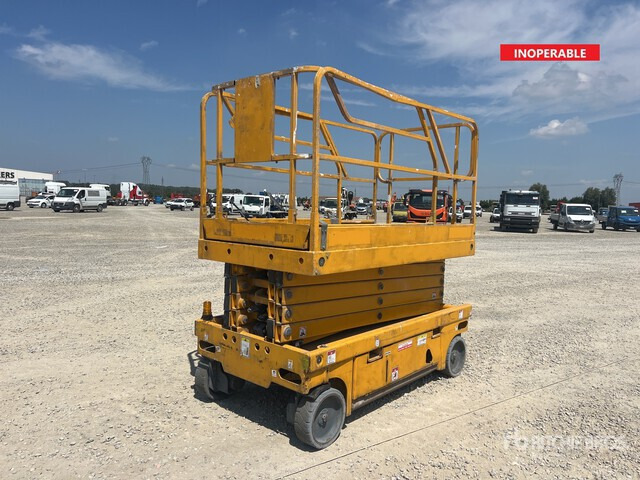 2015 Haulotte Compact 12 Electric (Inoperable) Scissor Lift - Saxlift: bild 1 2015 Haulotte Compact 12 Electric (Inoperable) Scissor Lift - Saxlift: bild 1