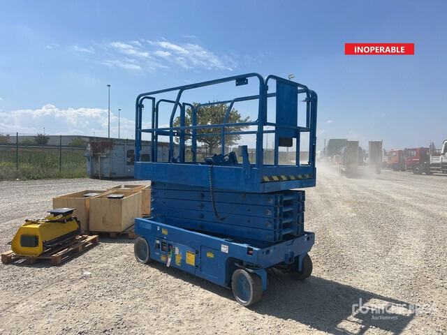 2016 Genie GS-3246 Electric (Inoperable) Scissor Lift - Saxlift: bild 2 2016 Genie GS-3246 Electric (Inoperable) Scissor Lift - Saxlift: bild 2