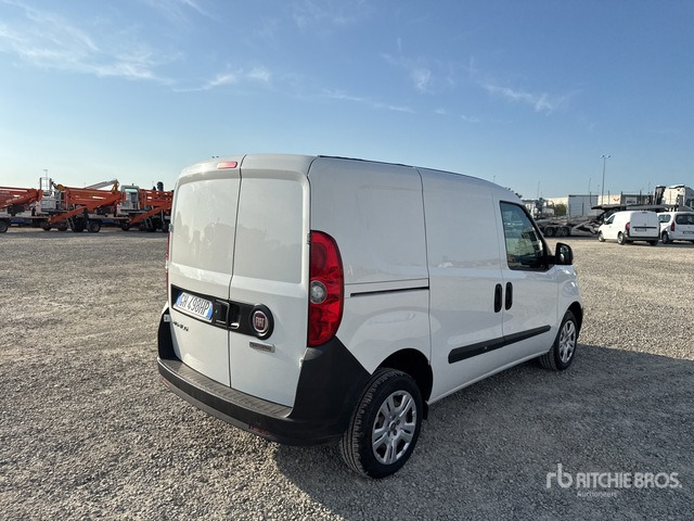 2021 Fiat Doblo CARGO CH1 LOUNGE 1.3 MJET 95CV ... Van Truck - Små skåpbil: bild 4 2021 Fiat Doblo CARGO CH1 LOUNGE 1.3 MJET 95CV ... Van Truck - Små skåpbil: bild 4