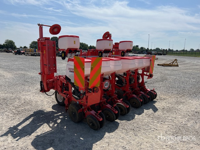 2021 Maschio Gaspardo Magica-R Isotronic Mounted Pneumatic Planter - Precisionssåmaskin: bild 3 2021 Maschio Gaspardo Magica-R Isotronic Mounted Pneumatic Planter - Precisionssåmaskin: bild 3