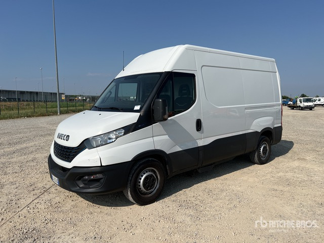 2022 Iveco Daily 35S14NV 3520 H2 BLUE P Van Truck - Skåpbil: bild 1 2022 Iveco Daily 35S14NV 3520 H2 BLUE P Van Truck - Skåpbil: bild 1