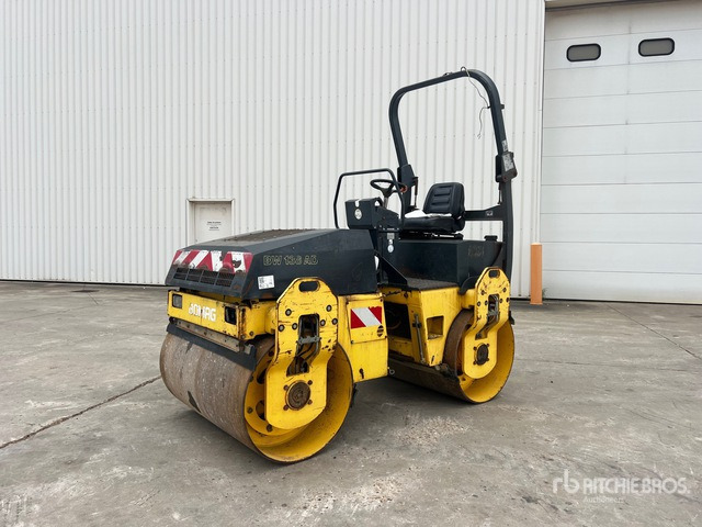 2006 Bomag BW138AD Compacteur Vibrant Tandem Double Drum Roller - Asfaltvält: bild 1 2006 Bomag BW138AD Compacteur Vibrant Tandem Double Drum Roller - Asfaltvält: bild 1