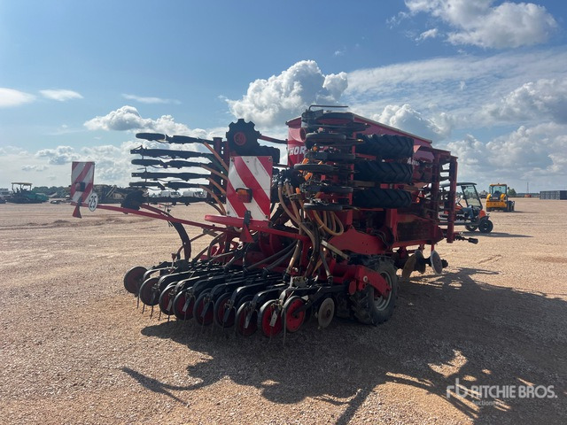 2007 Horsch Pronto 4 DC 4 m Semi-Mount Combination Semo ... Seed Drill - Kombisåmaskin: bild 4 2007 Horsch Pronto 4 DC 4 m Semi-Mount Combination Semo ... Seed Drill - Kombisåmaskin: bild 4