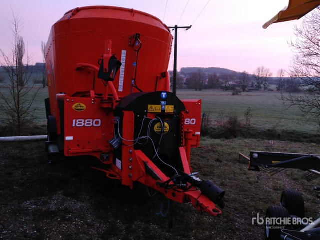 2011 Kuhn Profile 1880 Livestock Feeder - Slagklippare/ Slagslåtter: bild 2 2011 Kuhn Profile 1880 Livestock Feeder - Slagklippare/ Slagslåtter: bild 2