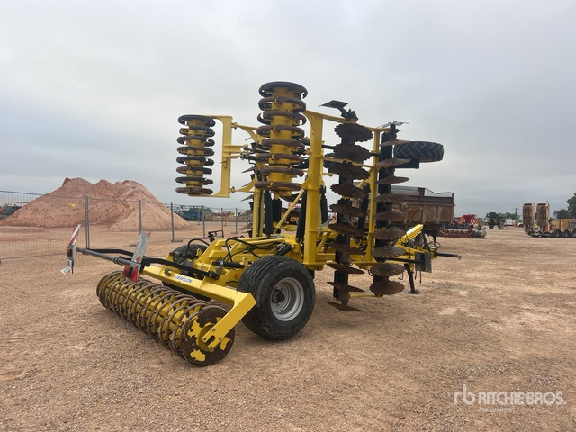 2015 Bednar XO5000F Semi-Mount Dechaumeur A Disques 5 m Disc Harrow - Tallriksredskap: bild 4 2015 Bednar XO5000F Semi-Mount Dechaumeur A Disques 5 m Disc Harrow - Tallriksredskap: bild 4