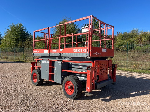 2017 Skyjack SJ8831 4x4 Nacelle Ciseaux 12 m (Inope ... Scissor Lift - Saxlift: bild 3 2017 Skyjack SJ8831 4x4 Nacelle Ciseaux 12 m (Inope ... Scissor Lift - Saxlift: bild 3