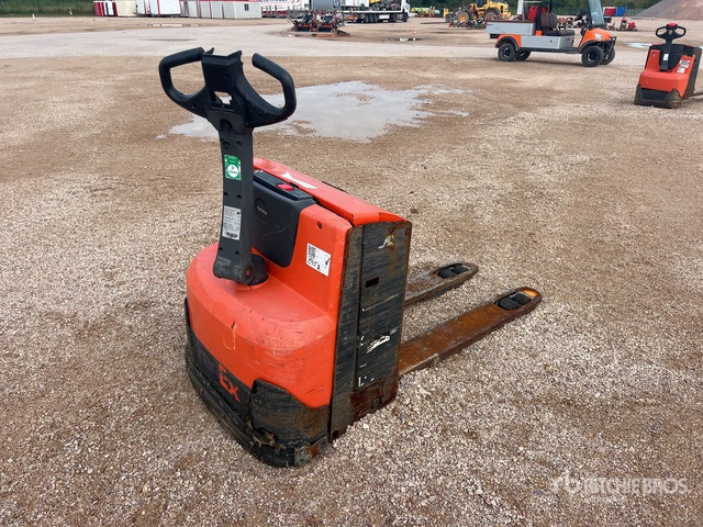 2017 Toyota LWE160 1600 kg Electric (Inoperable) Pallet Jack - Låglyftar: bild 3 2017 Toyota LWE160 1600 kg Electric (Inoperable) Pallet Jack - Låglyftar: bild 3