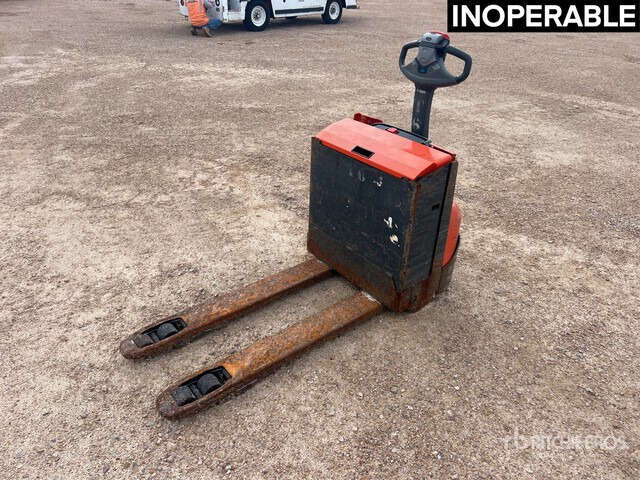 2017 Toyota LWE160 1600 kg Electric (Inoperable) Pallet Jack - Låglyftar: bild 2 2017 Toyota LWE160 1600 kg Electric (Inoperable) Pallet Jack - Låglyftar: bild 2