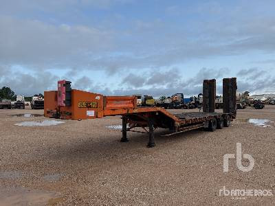 ACTM S44315 Tri/A Remorque Porte Engins - Låg lastare semitrailer: bild 1 ACTM S44315 Tri/A Remorque Porte Engins - Låg lastare semitrailer: bild 1