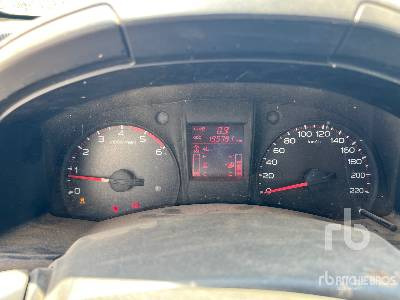 Flakbil ISUZU 4x4 Crew Cab Pick-up: bild 7
