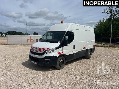 IVECO DAILY 35-140 Vhicule Utilitaire (Inoperable) - Lastbil med skåp: bild 1 IVECO DAILY 35-140 Vhicule Utilitaire (Inoperable) - Lastbil med skåp: bild 1