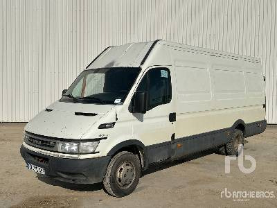 IVECO DAILY 35C12 Vehicule Utilitaire - Skåpbil: bild 1 IVECO DAILY 35C12 Vehicule Utilitaire - Skåpbil: bild 1