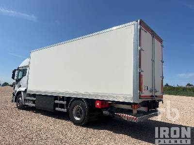 IVECO STRALIS 330E6 4x2 Driving School (Unused) - Lastbil med skåp: bild 2 IVECO STRALIS 330E6 4x2 Driving School (Unused) - Lastbil med skåp: bild 2