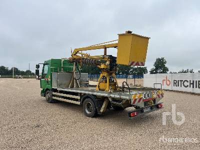 RENAULT MIDLUM 190 DXI 1995 TLN on 4x2 Camion Nacelle ... - Billift: bild 3 RENAULT MIDLUM 190 DXI 1995 TLN on 4x2 Camion Nacelle ... - Billift: bild 3
