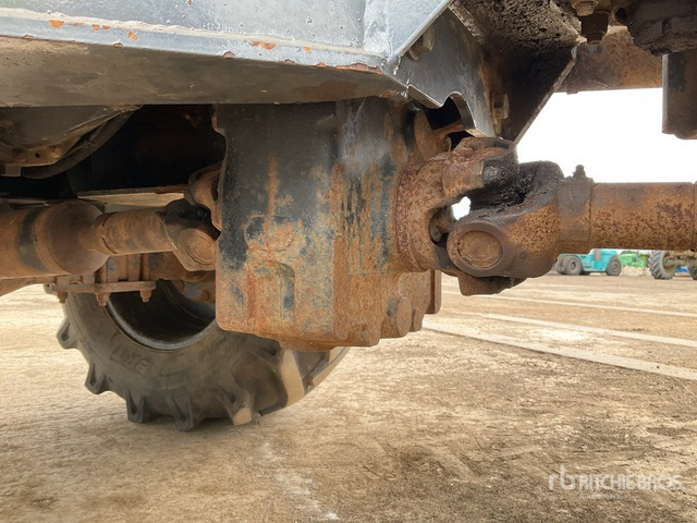 2011 Terex TA6 6 t 4x4 Swivel Dumper - Dumper: bild 5 2011 Terex TA6 6 t 4x4 Swivel Dumper - Dumper: bild 5