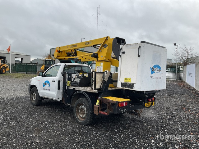 2018 Toyota Hilux 2018 Versalift LAT-38-135-H on 2018 Toyota Hilux 4x4 Bucket Truck Bucket Truck - Billift: bild 3 2018 Toyota Hilux 2018 Versalift LAT-38-135-H on 2018 Toyota Hilux 4x4 Bucket Truck Bucket Truck - Billift: bild 3