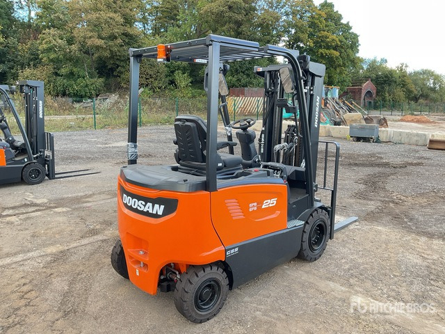 2023 Doosan B25X-7 PLUS 2023 Doosan B25X-7 PLUS 2500 kg Electric Forklift - (Unused) Electric Forklift - Eltruck: bild 3 2023 Doosan B25X-7 PLUS 2023 Doosan B25X-7 PLUS 2500 kg Electric Forklift - (Unused) Electric Forklift - Eltruck: bild 3