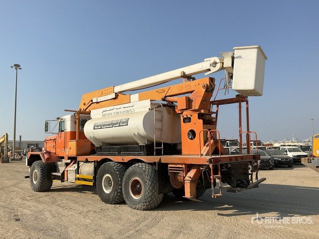 1995 Kenworth C500B 6x6 w/ Water Tank Bucket Truck - Billift: bild 4 1995 Kenworth C500B 6x6 w/ Water Tank Bucket Truck - Billift: bild 4