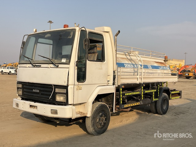 2002 Iveco Cargo 712 5000 L 4x2 Water Truck - Tankbil: bild 1 2002 Iveco Cargo 712 5000 L 4x2 Water Truck - Tankbil: bild 1