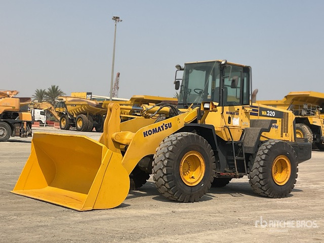 2014 Komatsu WA320-5 - Hjullastare: bild 2 2014 Komatsu WA320-5 - Hjullastare: bild 2