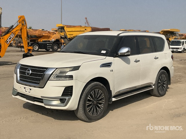 2015 Nissan Patrol Platinum 4x4 SUV - SUV: bild 2 2015 Nissan Patrol Platinum 4x4 SUV - SUV: bild 2