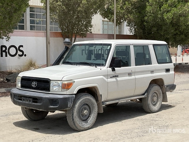 2018 Toyota Land Cruiser 76L 4x4 SUV - SUV: bild 1 2018 Toyota Land Cruiser 76L 4x4 SUV - SUV: bild 1