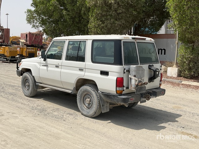 2019 Toyota Land Cruiser 76L 4x4 SUV - SUV: bild 3 2019 Toyota Land Cruiser 76L 4x4 SUV - SUV: bild 3