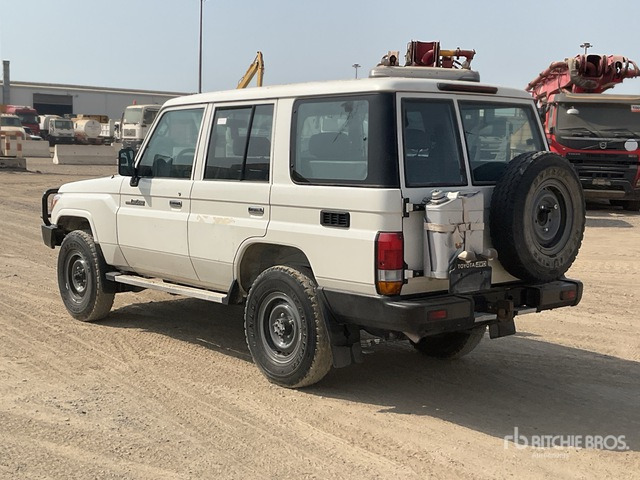 2021 Toyota Land Cruiser 76L 4x4 SUV - SUV: bild 3 2021 Toyota Land Cruiser 76L 4x4 SUV - SUV: bild 3