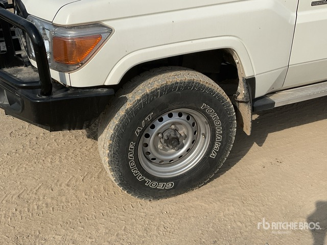 2021 Toyota Land Cruiser 76L 4x4 SUV - SUV: bild 5 2021 Toyota Land Cruiser 76L 4x4 SUV - SUV: bild 5