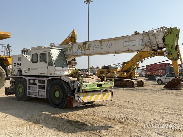 Kato KR25H-V Rough Terrain Crane - Terrängkran: bild 1 Kato KR25H-V Rough Terrain Crane - Terrängkran: bild 1