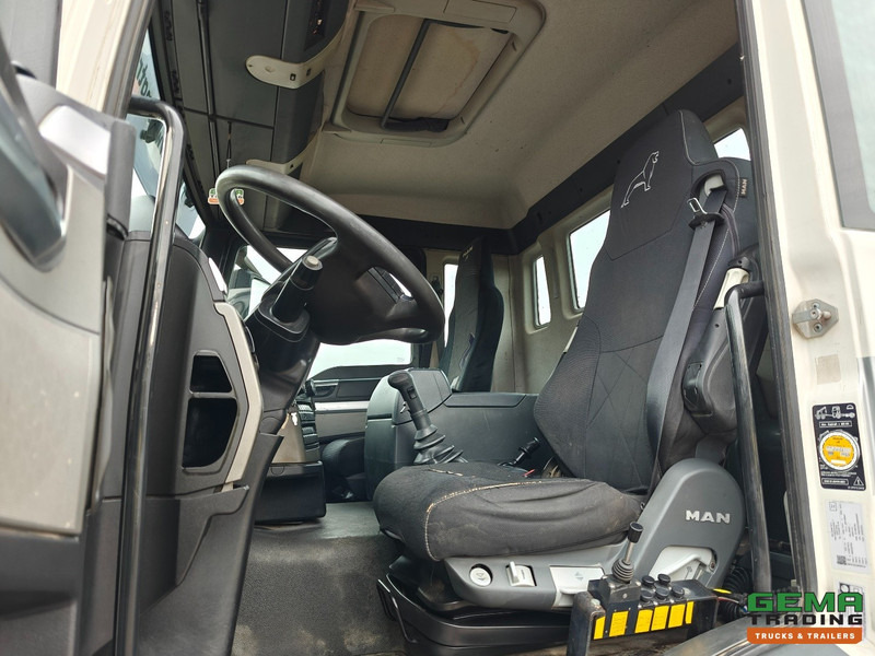 MAN TGS-TGX 26.440 6x4 Dagcabine Euro5 - AJK 20T HaakarmSysteem - Volledig Bladgeveerd - Naafreductie - Handgeschakeld - Lastväxlare lastbil: bild 5 MAN TGS-TGX 26.440 6x4 Dagcabine Euro5 - AJK 20T HaakarmSysteem - Volledig Bladgeveerd - Naafreductie - Handgeschakeld - Lastväxlare lastbil: bild 5