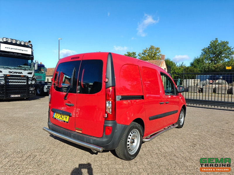 Mercedes-Benz Citan 108 CDI BlueEFFICIENCY Euro5L - Airco - 4-Seizoensbanden - Bluetooth Radio - Små skåpbil: bild 4 Mercedes-Benz Citan 108 CDI BlueEFFICIENCY Euro5L - Airco - 4-Seizoensbanden - Bluetooth Radio - Små skåpbil: bild 4