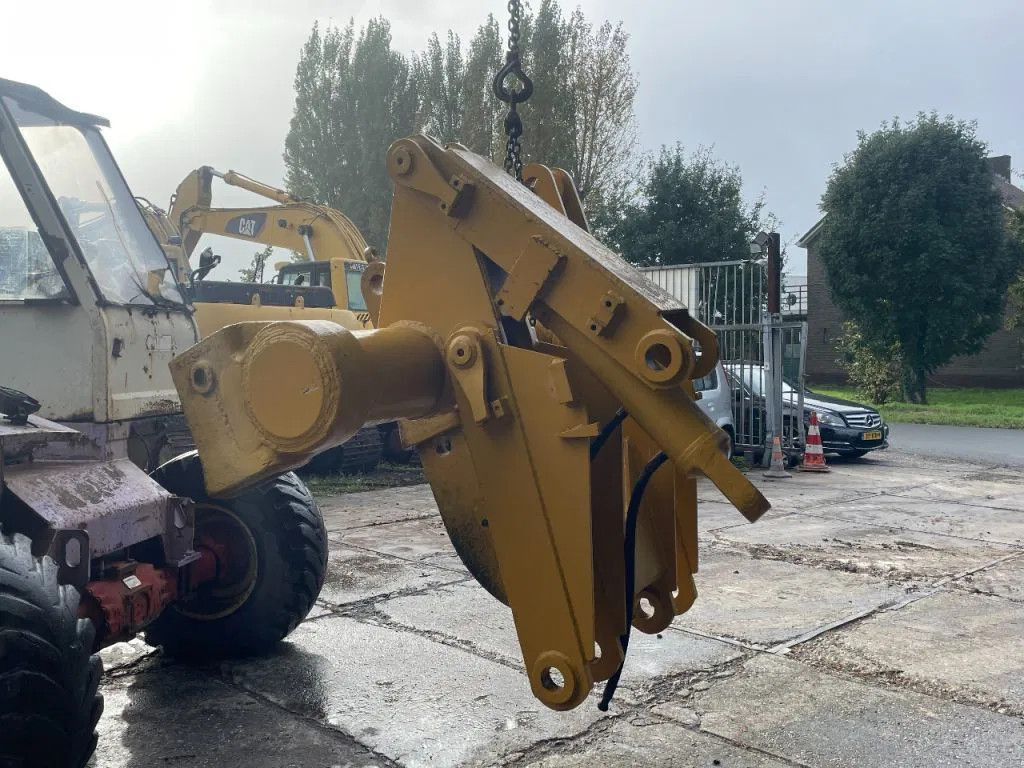 CAT Caterpillar Ripper compatible with D7R and D7H R CAT Ripper compatible with D7R and D7H Ripper compat - Tjälkrok för Byggmaskiner: bild 5 CAT Caterpillar Ripper compatible with D7R and D7H R CAT Ripper compatible with D7R and D7H Ripper compat - Tjälkrok för Byggmaskiner: bild 5