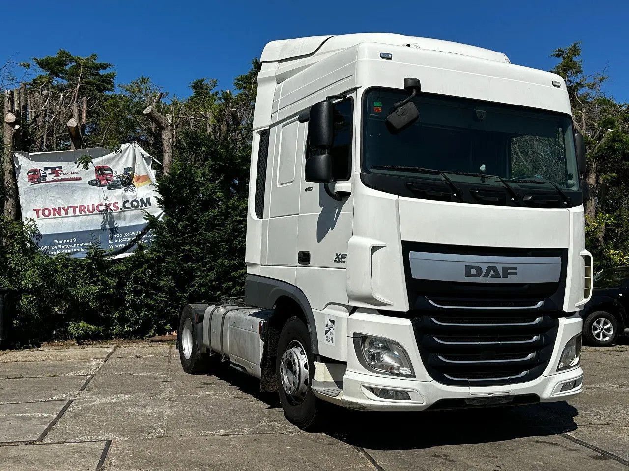 DAF XF 460 4X2 Tractor-unit Spring/Air Retarder ACC DAF XF 460 4X2 Tractor-unit Spring/Air Retarder ACC - Dragbil: bild 1 DAF XF 460 4X2 Tractor-unit Spring/Air Retarder ACC DAF XF 460 4X2 Tractor-unit Spring/Air Retarder ACC - Dragbil: bild 1