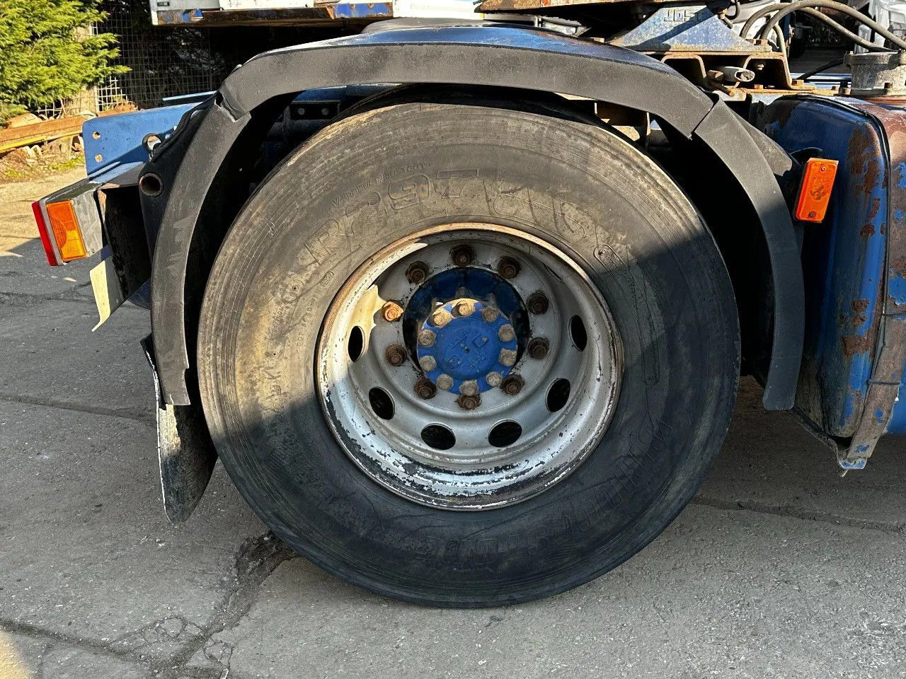 DAF XF 95.380 4X2 Tractor-unit Spring/Air ZF Manual DAF XF 95.380 4X2 Tractor-unit Spring/Air ZF Manual - Dragbil: bild 5 DAF XF 95.380 4X2 Tractor-unit Spring/Air ZF Manual DAF XF 95.380 4X2 Tractor-unit Spring/Air ZF Manual - Dragbil: bild 5