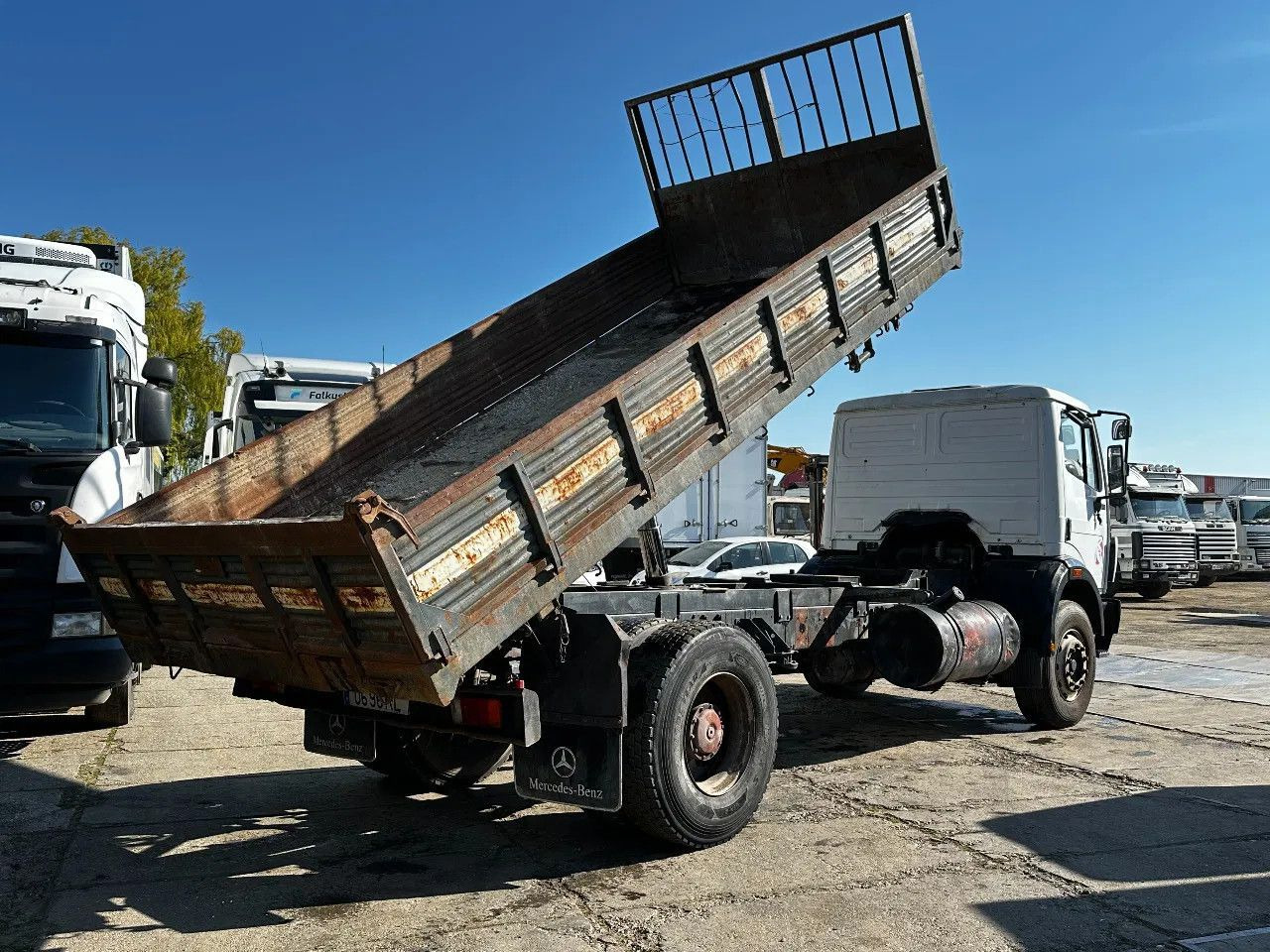 Mercedes-Benz SK 1733 V6 4X2 Tipper Spring/Spring EPS Manual G - Tippbil lastbil: bild 4 Mercedes-Benz SK 1733 V6 4X2 Tipper Spring/Spring EPS Manual G - Tippbil lastbil: bild 4